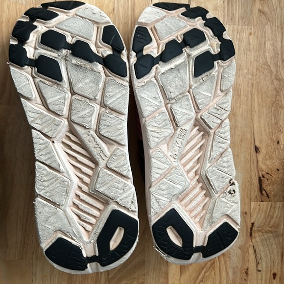 Hoka Rincon - Picture 4 of 5